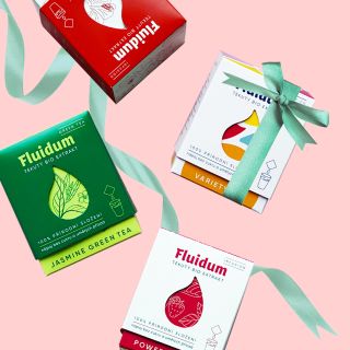 Láska je všude kolem. A my ji máme doslova na rozdávání... Nakupte 3 libovolné Fluidum krabičky a jako dárek od nás...